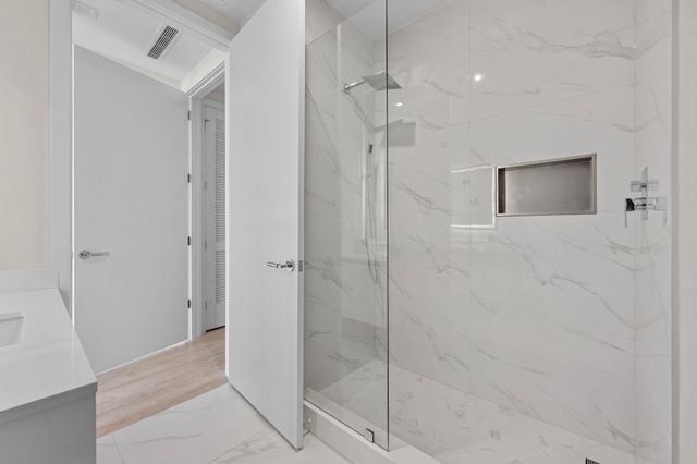 220 Lake Shore Drive 1410, Lake Park, FL 33403