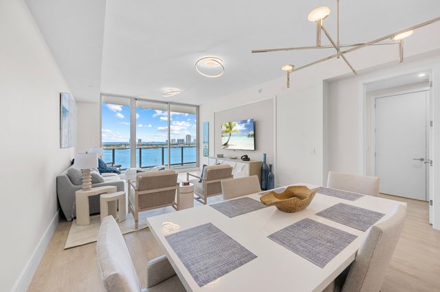 220 Lake Shore Drive 1410, Lake Park, FL 33403