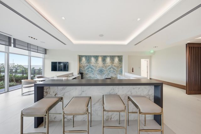 220 Lake Shore Drive 1410, Lake Park, FL 33403