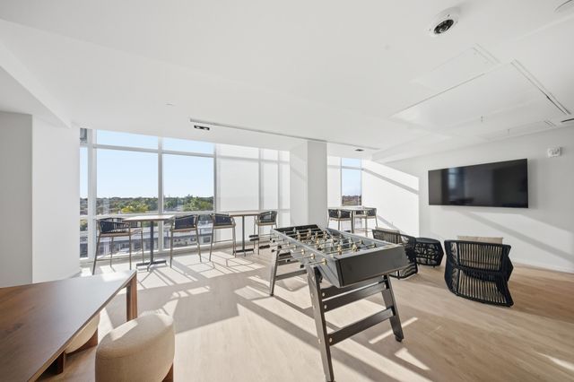 220 Lake Shore Drive 1410, Lake Park, FL 33403