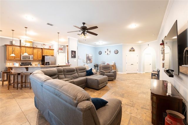3826 Holland Dr, Corpus Christi, TX 78418