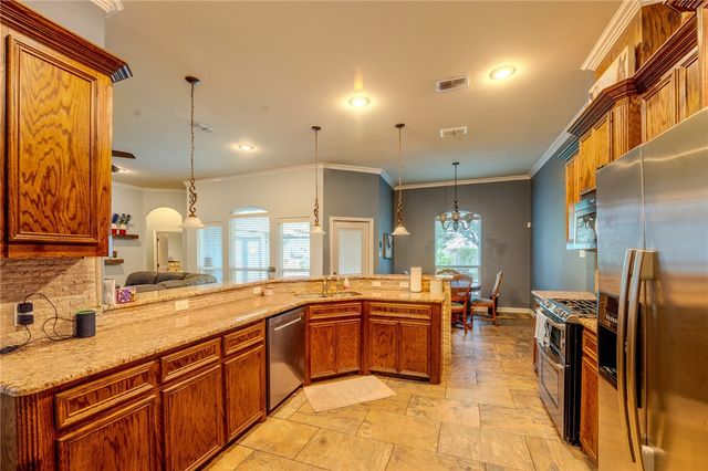 3826 Holland Dr, Corpus Christi, TX 78418