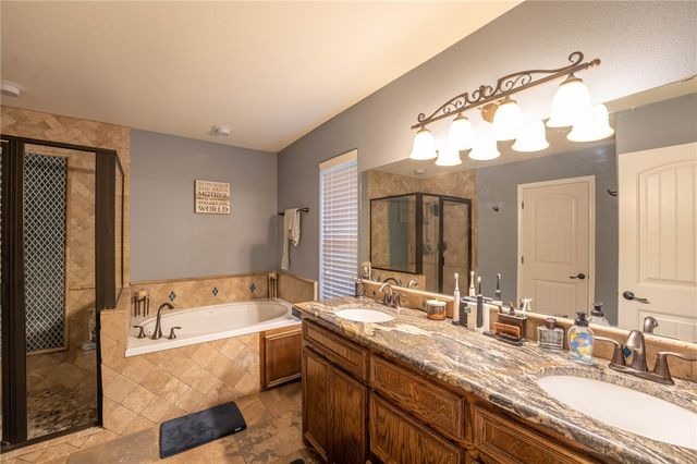 3826 Holland Dr, Corpus Christi, TX 78418