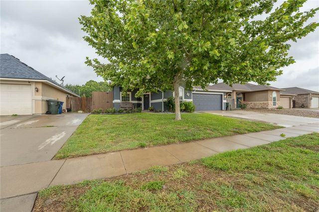 3826 Holland Dr, Corpus Christi, TX 78418