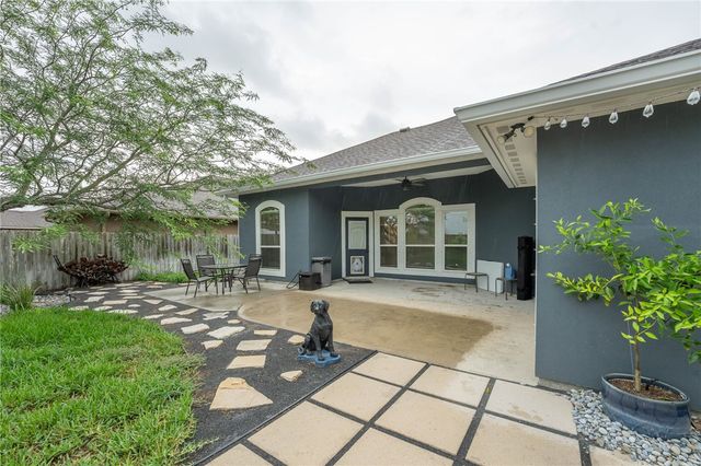 3826 Holland Dr, Corpus Christi, TX 78418