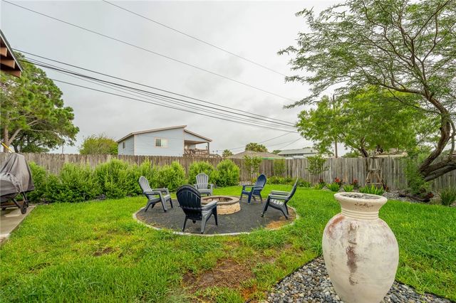 3826 Holland Dr, Corpus Christi, TX 78418