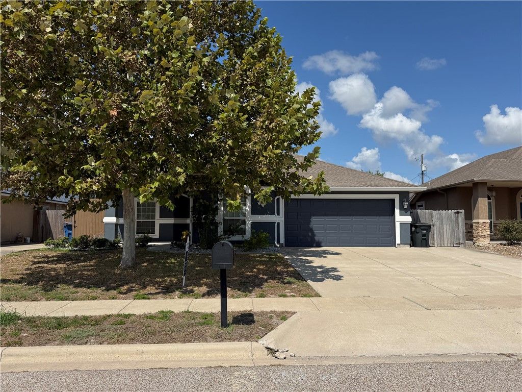 3826 Holland Dr, Corpus Christi, TX 78418 — photo 4