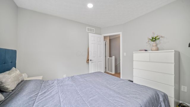 5115 Renmill Drive, Hilliard, OH 43026