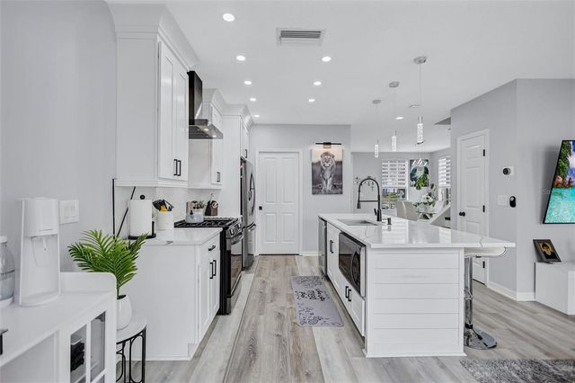 10039 BRADWELL PLACE, Tampa, FL 33626