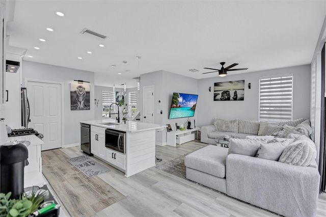 10039 BRADWELL PLACE, Tampa, FL 33626