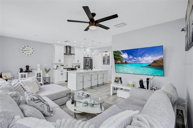 10039 BRADWELL PLACE, Tampa, FL 33626