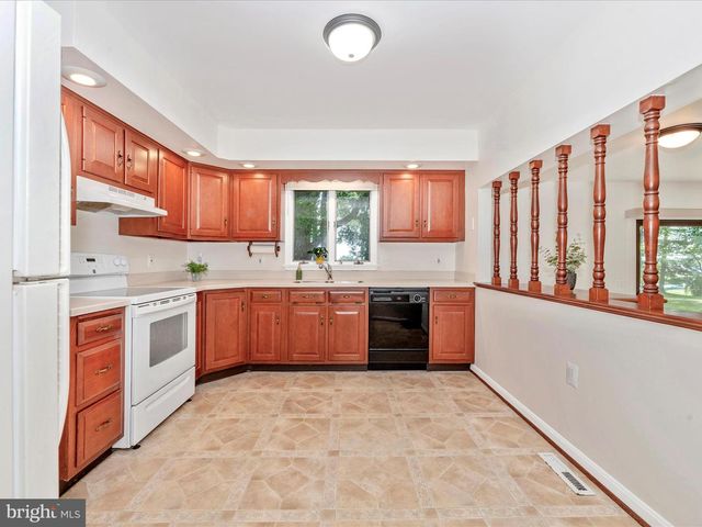 5018 CAMELBACK LN, Frederick, MD 21703