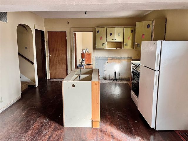 1635 Princeton Rd, Shenango Twp, PA 16101