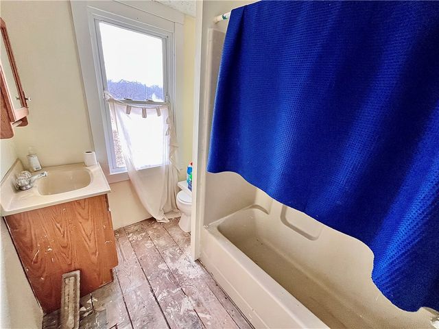 1635 Princeton Rd, Shenango Twp, PA 16101