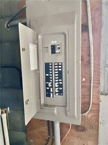 1635 Princeton Rd, Shenango Twp, PA 16101