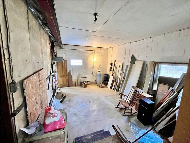 1635 Princeton Rd, Shenango Twp, PA 16101