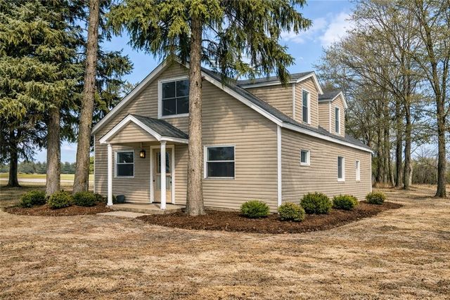 1635 Princeton Rd, Shenango Twp, PA 16101