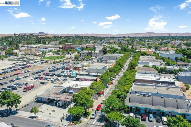 3001 Worthing Cmn, Livermore, CA 94550