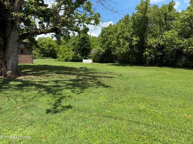 137 Dogtown Rd Rd, Ten Mile, TN 37880