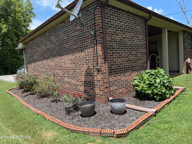 137 Dogtown Rd Rd, Ten Mile, TN 37880