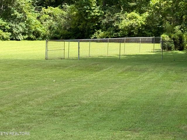137 Dogtown Rd Rd, Ten Mile, TN 37880