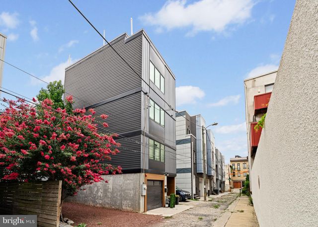 848 N LEITHGOW ST, Philadelphia, PA 19123