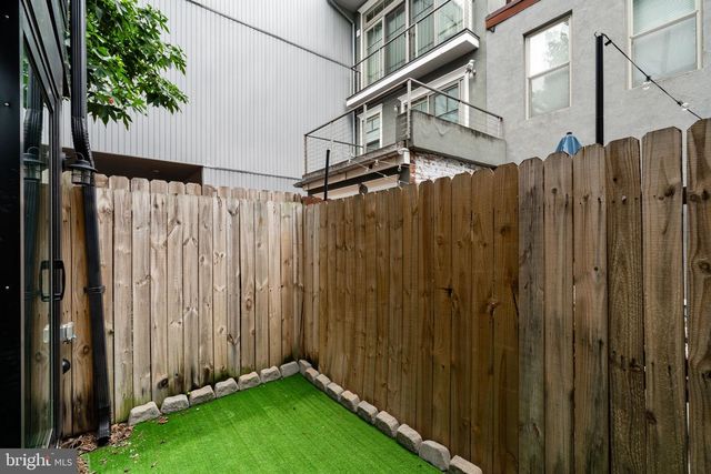 848 N LEITHGOW ST, Philadelphia, PA 19123