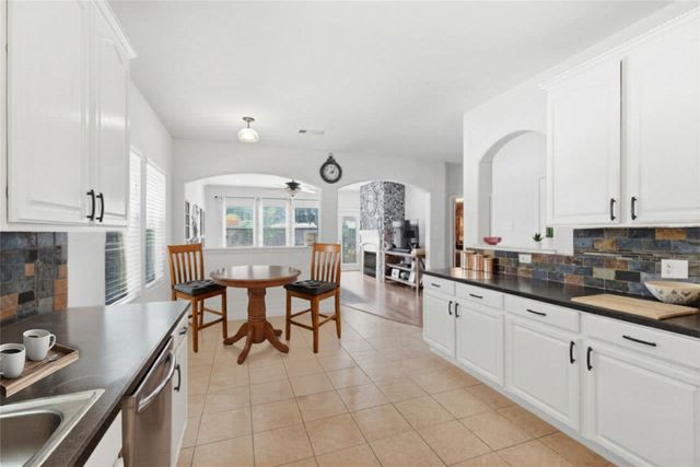 5016 Pebble Beach, Denton, TX 76208
