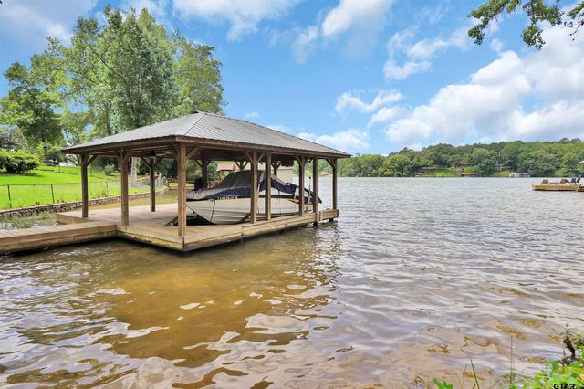 2217 Bass Hollow Circle, Jacksonville, TX 75766