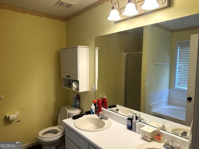 1512 Julianna Circle, Loganville, GA 30052
