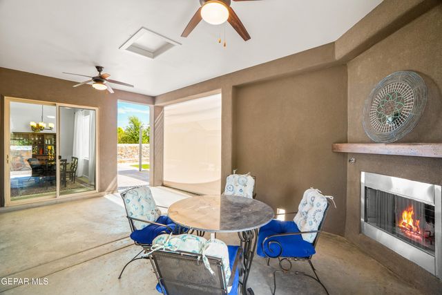 5880 VALLE DE PAZ Avenue, El Paso, TX 79932