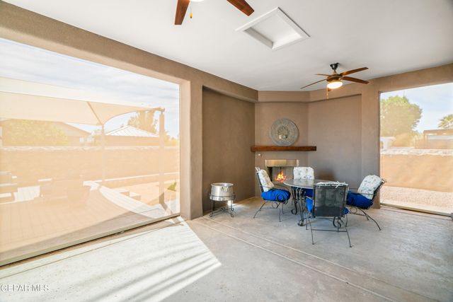 5880 VALLE DE PAZ Avenue, El Paso, TX 79932