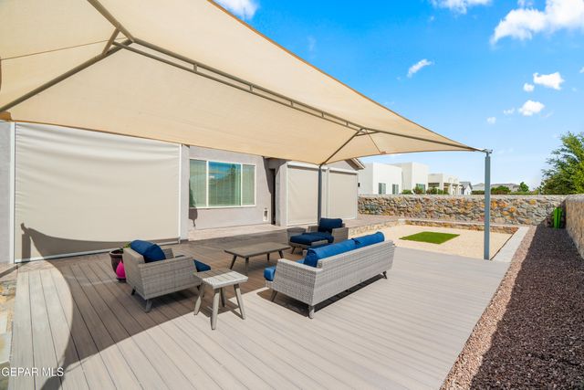 5880 VALLE DE PAZ Avenue, El Paso, TX 79932