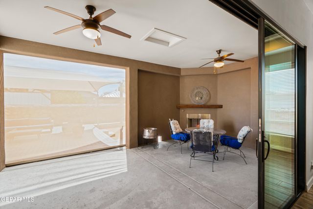 5880 VALLE DE PAZ Avenue, El Paso, TX 79932