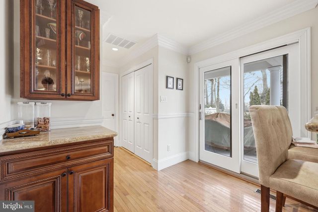 214 W MORRIS AVE, Linwood, NJ 08221