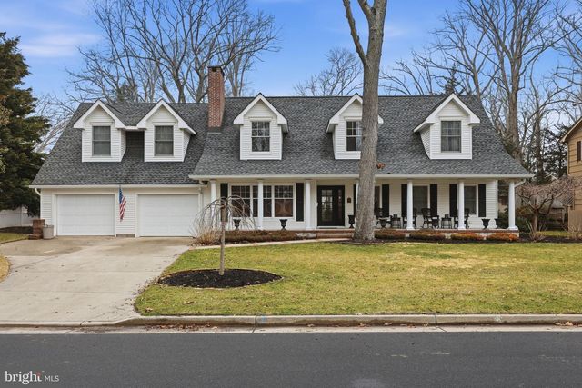 214 W MORRIS AVE, Linwood, NJ 08221