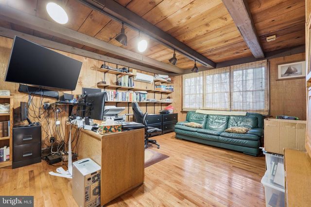 214 W MORRIS AVE, Linwood, NJ 08221