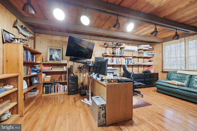 214 W MORRIS AVE, Linwood, NJ 08221