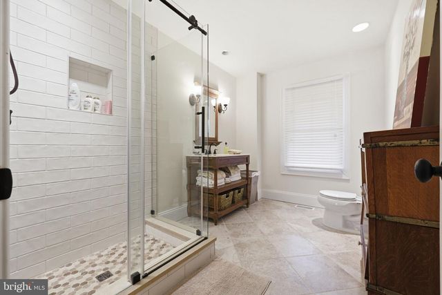 214 W MORRIS AVE, Linwood, NJ 08221