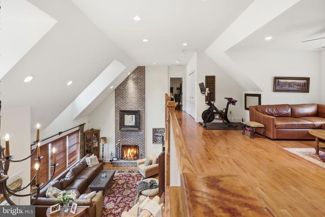 214 W MORRIS AVE, Linwood, NJ 08221