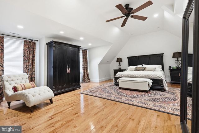 214 W MORRIS AVE, Linwood, NJ 08221