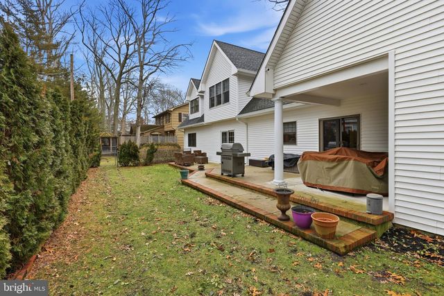 214 W MORRIS AVE, Linwood, NJ 08221