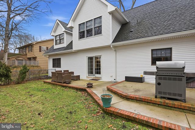 214 W MORRIS AVE, Linwood, NJ 08221