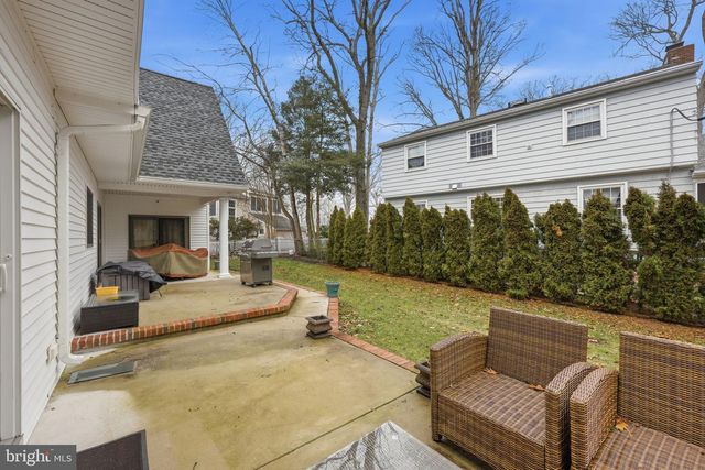 214 W MORRIS AVE, Linwood, NJ 08221