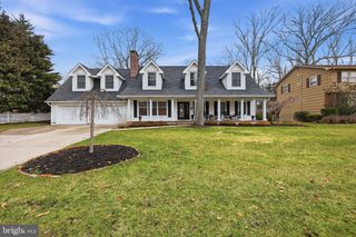 214 W MORRIS AVE, Linwood, NJ 08221