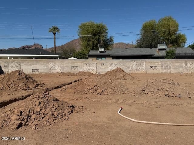 5016 E CHEERY LYNN Road 38, Phoenix, AZ 85018