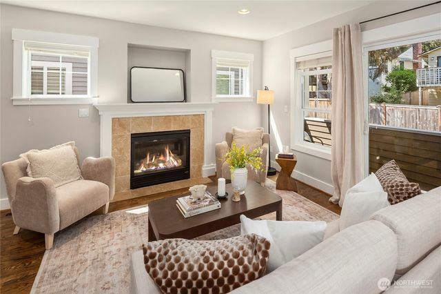 7755 35th Avenue NE, Seattle, WA 98115