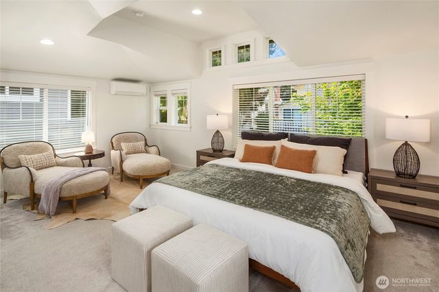 7755 35th Avenue NE, Seattle, WA 98115
