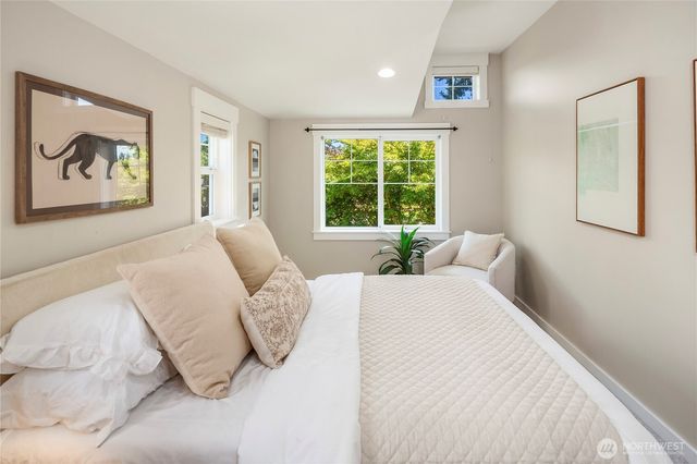 7755 35th Avenue NE, Seattle, WA 98115
