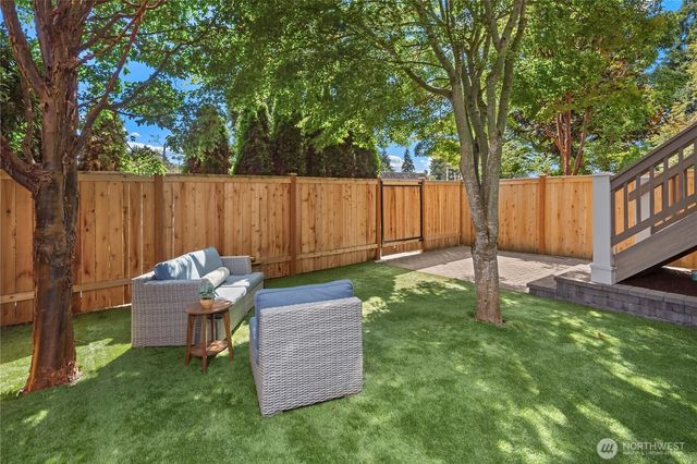 7755 35th Avenue NE, Seattle, WA 98115